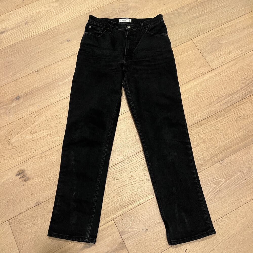 Abercrombie & Fitch Ultra High Rise '90s Straight Jeans Women's 28/6 Reg Black